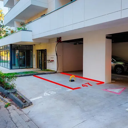 New Luxury Center Bukarest